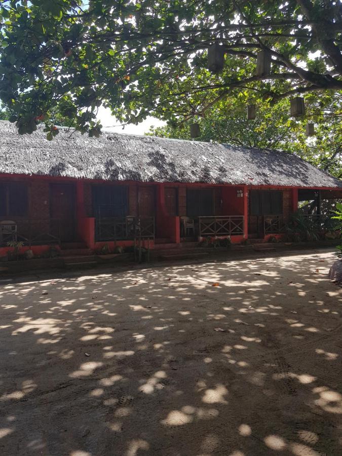 Hk Beach Resort And Restaurant Moalboal Exterior foto